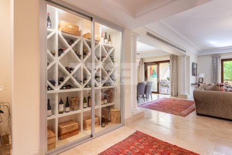 Spaciousness and Privacy in this apartment in the exclusive Valgrande Urbanization