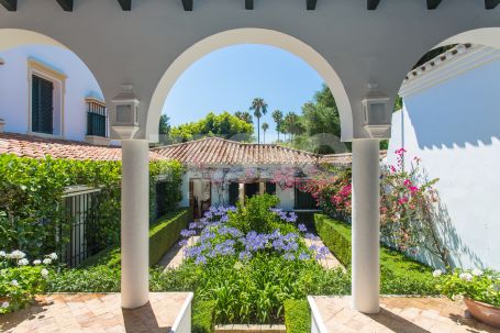 EXCLUSIVE - Stunning Andalucian style villa frontline to the Real golf course