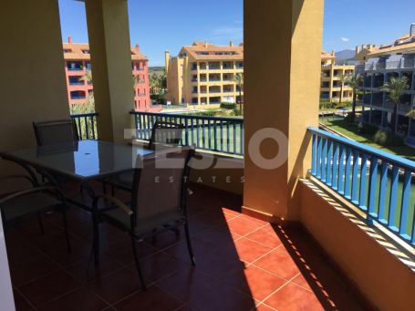 Apartamento en alquiler en Guadalmarina, Sotogrande