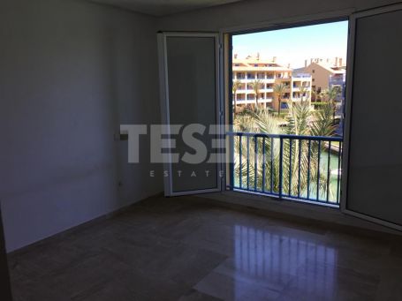 Apartamento en alquiler en Guadalmarina, Sotogrande