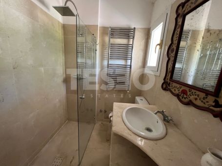 Villa to renovate in the area of Kings and Queens, Sotogrande Costa