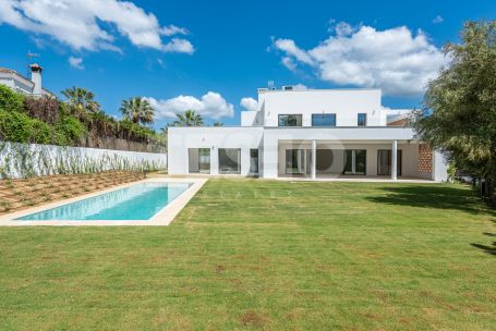 PROYECTO DE VILLA MODERNA EN LA ZONA B