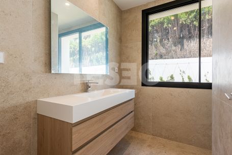 PROYECTO DE VILLA MODERNA EN LA ZONA B