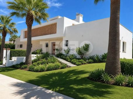 Newly built villa in Sotogrande Costa. South-facing.