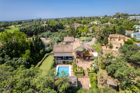 Elegant Villa in Kings &amp; Queens, overlooking the iconic 7th hole of the Royal Golf Course of Sotogrande
