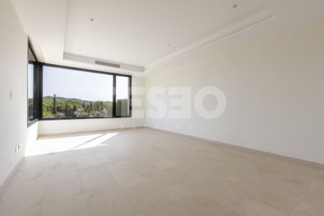 Villa Gardenia. VILLA MODERNE AVEC VUES EXCEPTIONNELLES À SOTOGRANDE ALTO