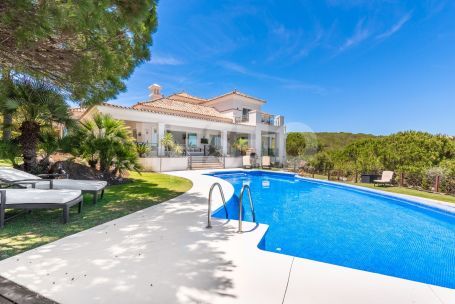 Villa en primera línea de Almenara Golf en una zona tranquila y muy privada y con vistas del mar