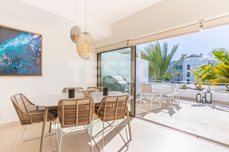 Renovated 4-bedroom duplex apartment in La Marina de Sotogrande