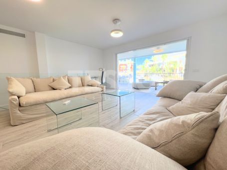 Luxuriöses Apartment in der Sotogrande Marina mit Blick auf die Isla Carey