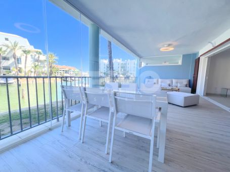 Luxurious Marina Apartment in Isla Carey, Sotogrande