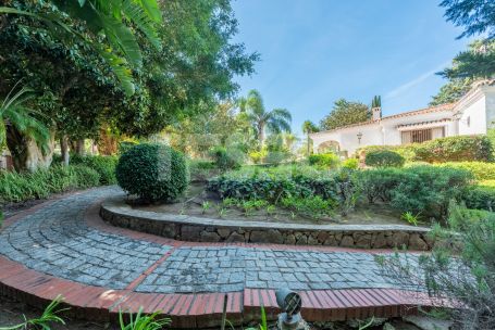 Villa zu verkaufen in Zona B, Sotogrande Costa