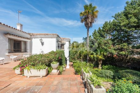 Preciosa Villa en Sotogrande Costa, Sotogrande.