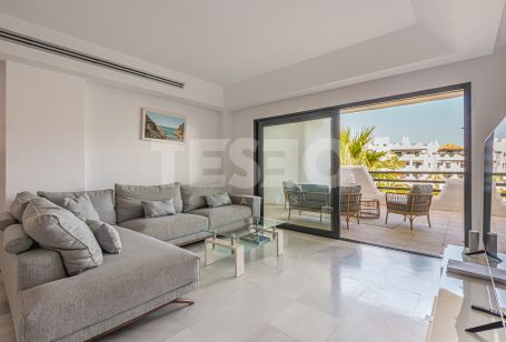 Maravilloso apartamento situado en la prestigiosa urbanización El Polo de Sotogrande.