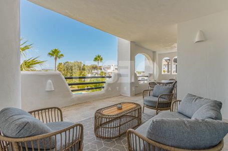 Maravilloso apartamento situado en la prestigiosa urbanización El Polo de Sotogrande.