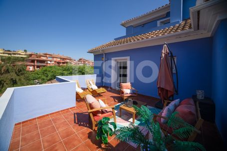 Spacious 3 bedroom Penthouse in Sotogrande Alto