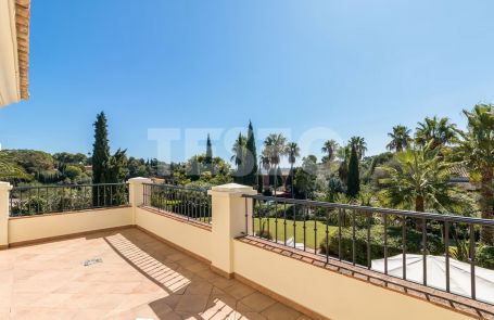 Beautiful Andalusian style villa in Sotogrande Alto
