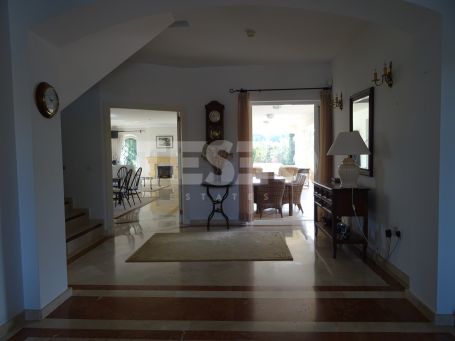 Schöne Villa im andalusischen Stil in Sotogrande Alto