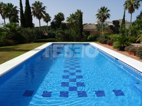 Beautiful Andalusian style villa in Sotogrande Alto