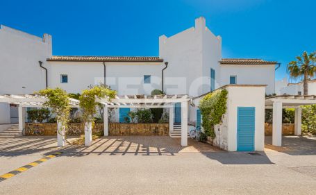 Zusammengefügt in Ribera del Emperador, Marina de Sotogrande.