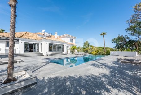 Completely Refurbished Villa in Kings and Queens overlooking the Royal Golf Course of Sotogrande