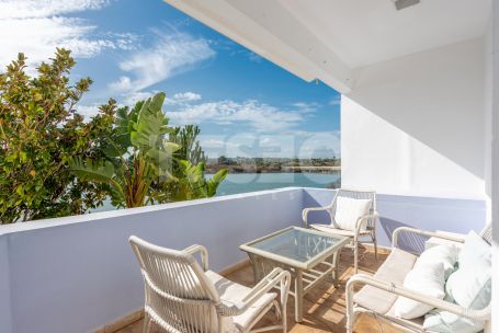 Maison de ville à Paseo del Rio, Sotogrande Costa