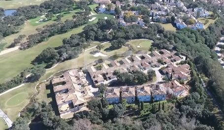 Exklusive Stadthaus in Los Patios de Valderrama, Sotogrande Alto