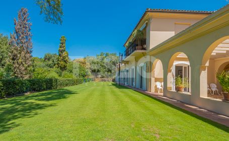 Exklusive Stadthaus in Los Patios de Valderrama, Sotogrande Alto