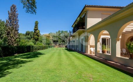 Exklusive Stadthaus in Los Patios de Valderrama, Sotogrande Alto