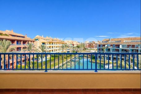 Lovely bright Apartment in Guadalmarina, Sotogrande Marina