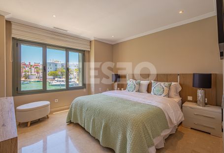 Top quality apartment for rentals in Sotogrande Marina