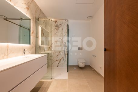 Discover Villa Quijote – A beautiful residence located on one of the finest streets in Sotogrande Alto (Zone C).