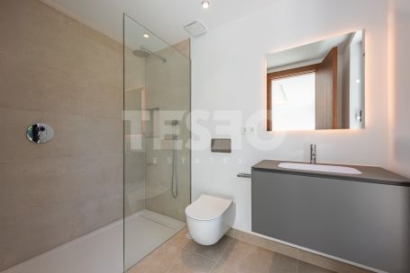 Discover Villa Quijote – A beautiful residence located on one of the finest streets in Sotogrande Alto (Zone C).