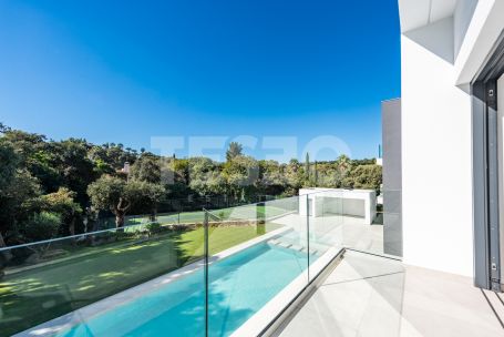 Discover Villa Quijote – A beautiful residence located on one of the finest streets in Sotogrande Alto (Zone C).