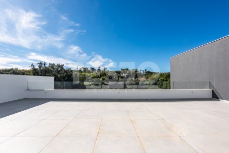 Discover Villa Quijote – A beautiful residence located on one of the finest streets in Sotogrande Alto (Zone C).