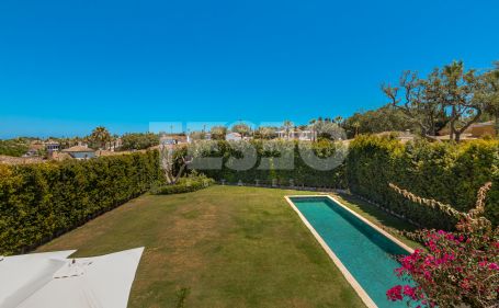 ELEGANTE VILLA CONTEMPORANEA EN ALQUILER EN SOTOGRANDE COSTA