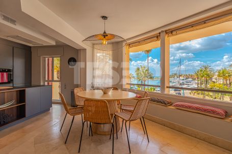 Lovely modernised apartment with views to the marina and the sea