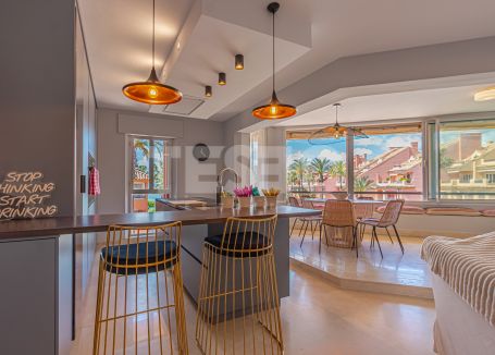 Lovely modernised apartment with views to the marina and the sea