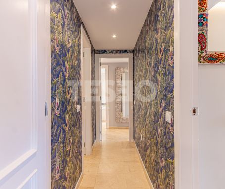 Lovely modernised apartment with views to the marina and the sea