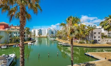 Luxuriöses Apartment in der Marina von Sotogrande