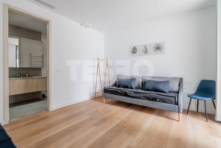 VILLA MENDOZA: Beeindruckende Villa im zeitgenössischen Stil im Herzen der Zone B, Sotogrande Costa