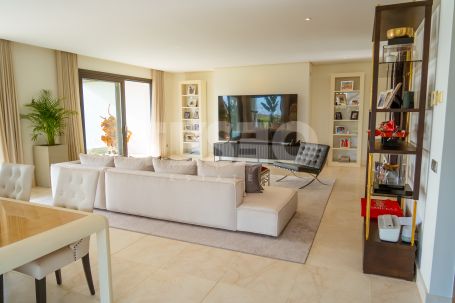 Exclusivo apartamento con jardin en Hacienda de Valderrama, Sotogrande Alto