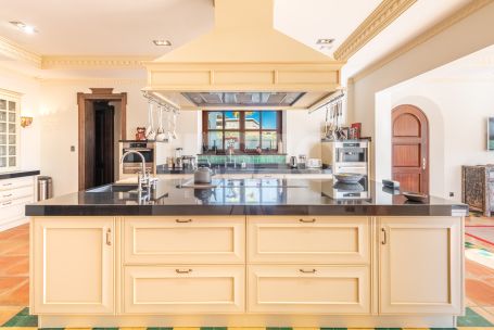 Impressive front-line golf villa in La Reserva area of Sotogrande with a traditional Andaluz exterior