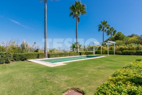 Contemporary style villa 3, frontline golf and in Gated Community with views to Almenara Golf and just 200 meters from Hotel So Sotogrande