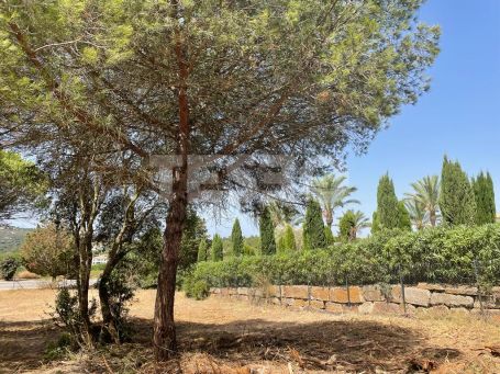 Plot with nice views and South Orientation near the new So Sotogrande Hotel