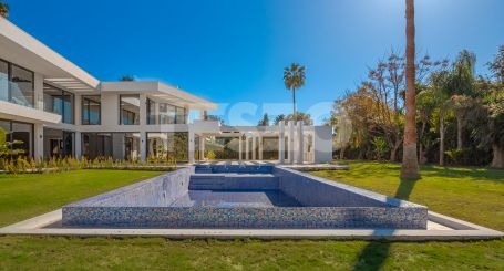 Spectacular Contemporary Style Villa for sale in Kings and Queens