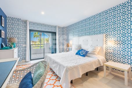 Apartment for sale in the prestigious El Polo de Sotogrande Urbanization