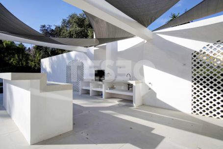 Modern, refurbished villa in the sought after area of Sotogrande Costa A zone.