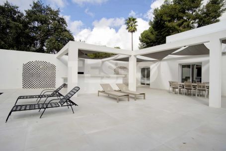 Modern, refurbished villa in the sought after area of Sotogrande Costa A zone.