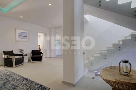 Modern, refurbished villa in the sought after area of Sotogrande Costa A zone.