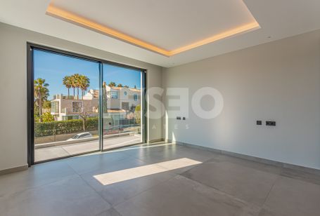 Villa Sueño: Villa de luxe avec piscine privée à Zona G, Sotogrande, Cadiz